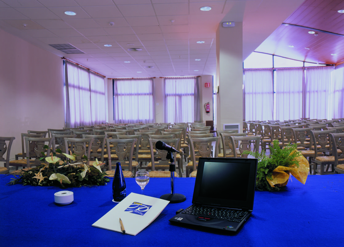 Hotel Rh Arena Gandia Bagian luar foto