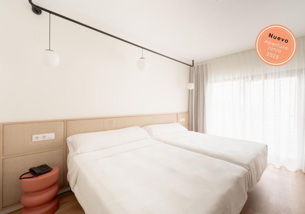 Hotel Rh Arena Gandia Bagian luar foto
