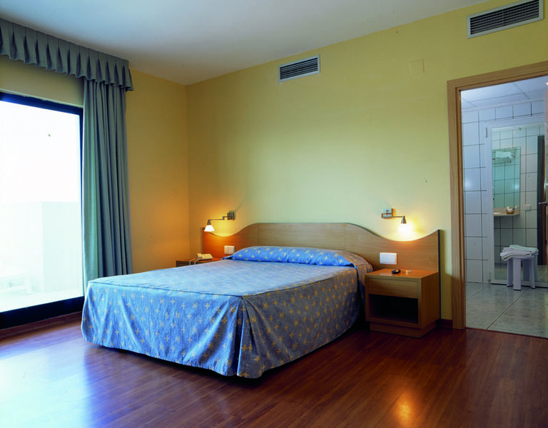 Hotel Rh Arena Gandia Bagian luar foto