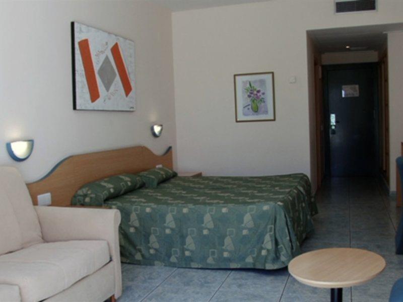 Hotel Rh Arena Gandia Bagian luar foto