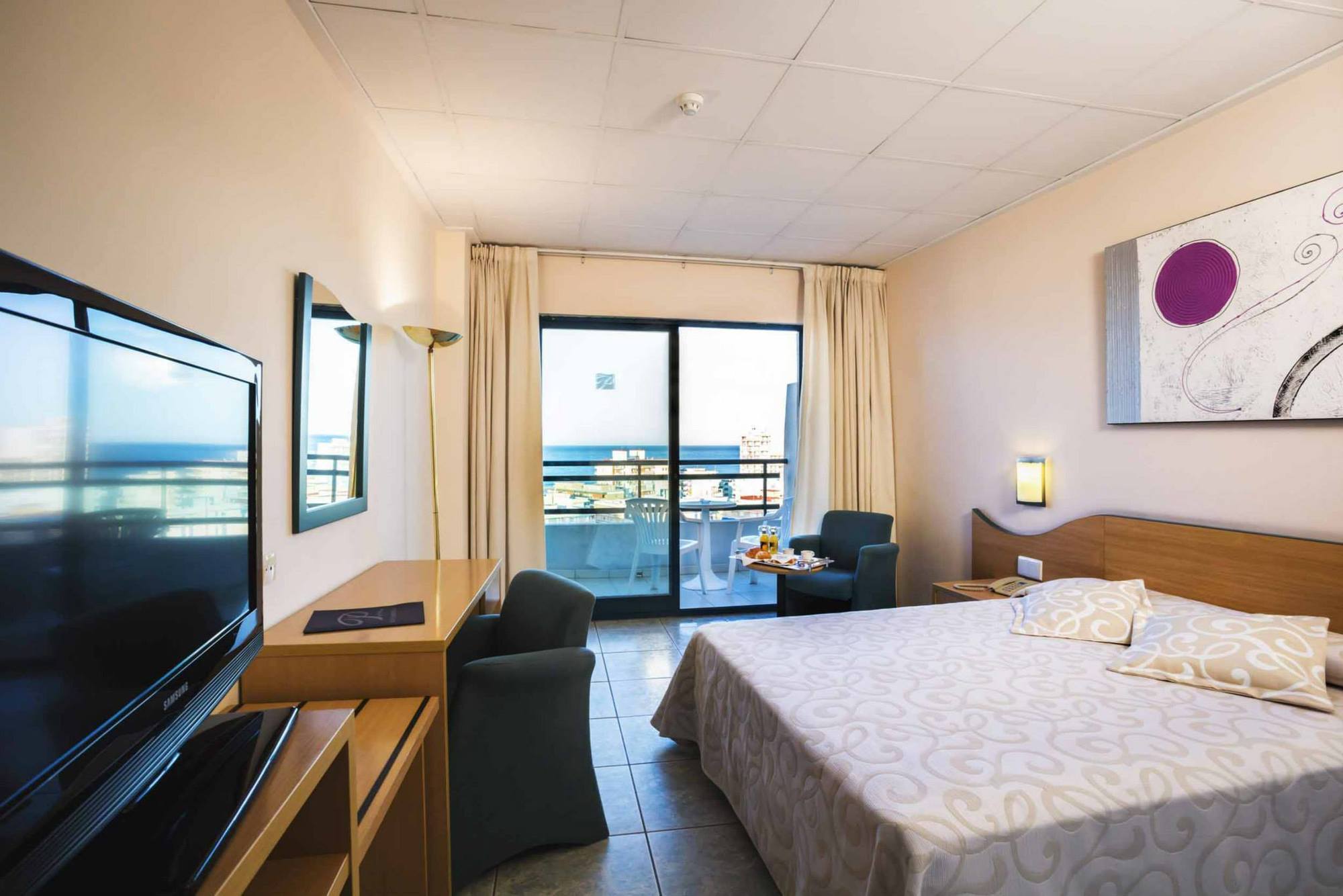 Hotel Rh Arena Gandia Bagian luar foto