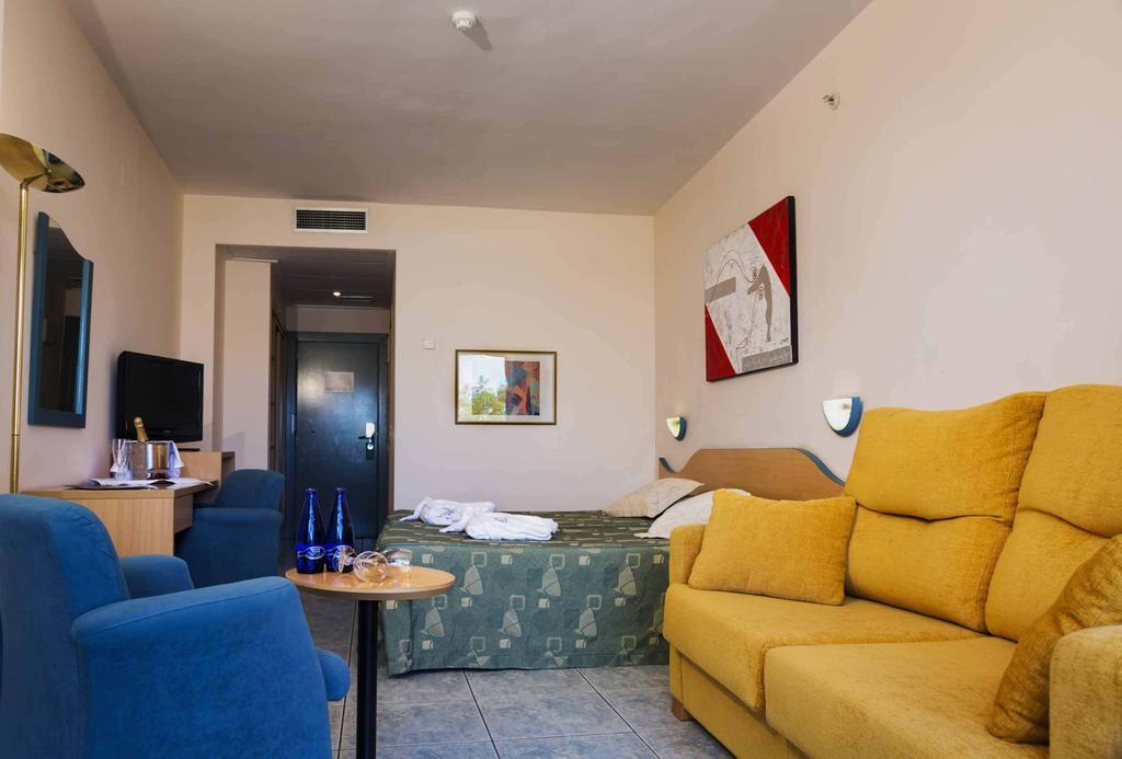 Hotel Rh Arena Gandia Bagian luar foto